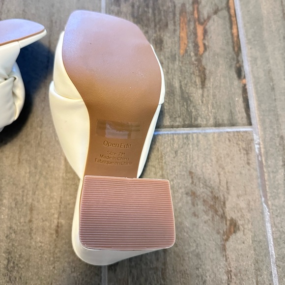 Brandnew Nordstrom Open Edit Cream women’s sandals - Picture 3 of 3